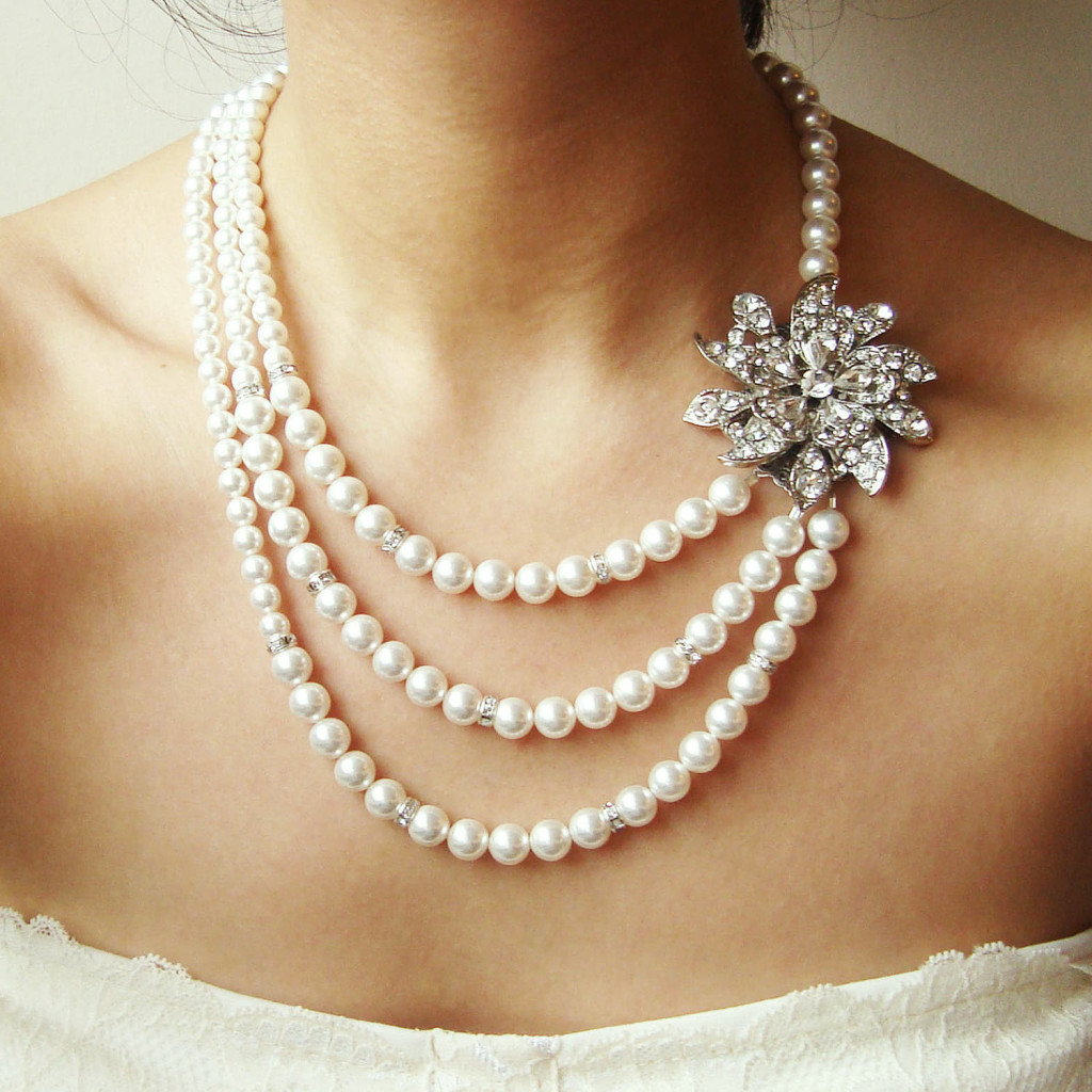 Necklace-for-V-Neck-Wedding-Dress-2014